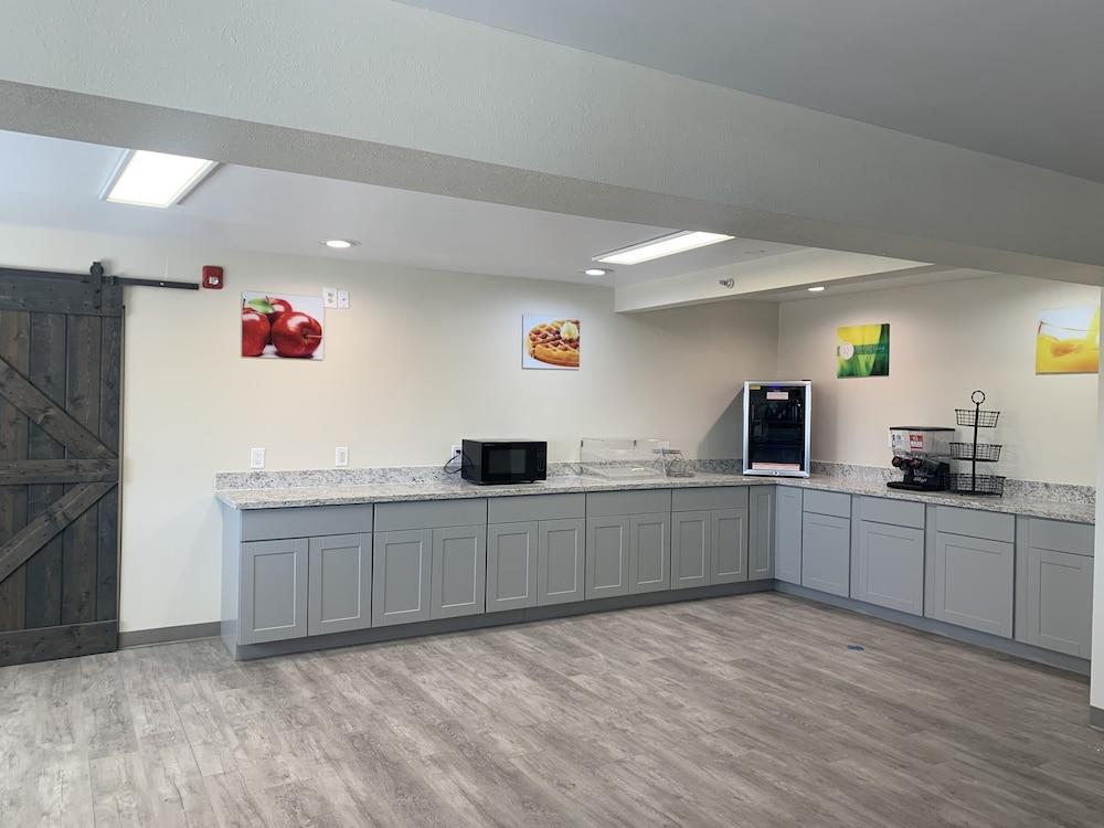 Quality Inn Albuquerque East I-40 Juan Tabo Exit Экстерьер фото