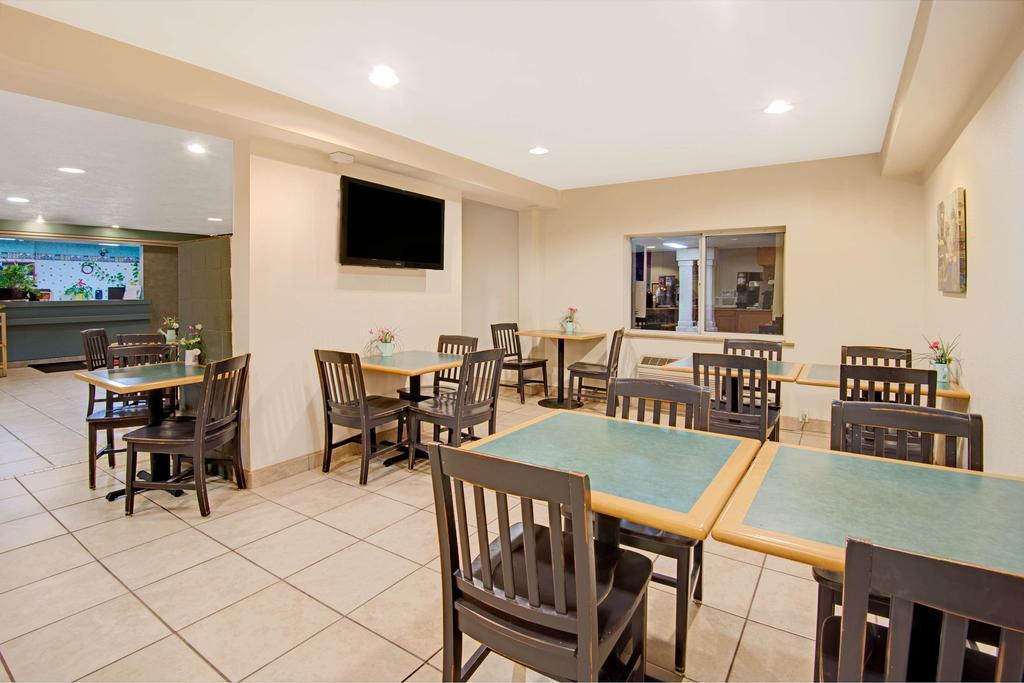 Quality Inn Albuquerque East I-40 Juan Tabo Exit Экстерьер фото