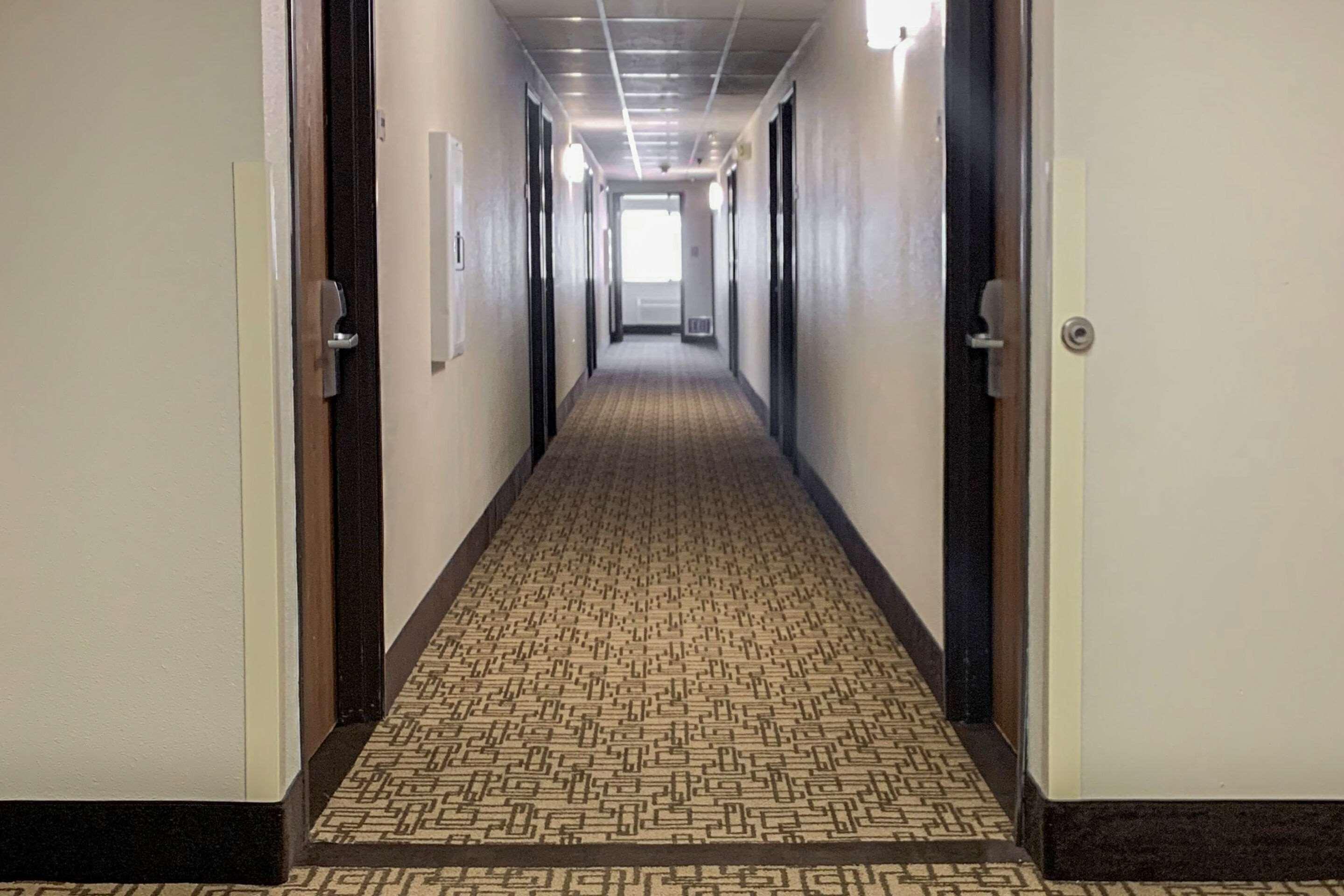 Quality Inn Albuquerque East I-40 Juan Tabo Exit Экстерьер фото
