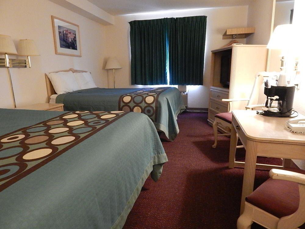Quality Inn Albuquerque East I-40 Juan Tabo Exit Экстерьер фото