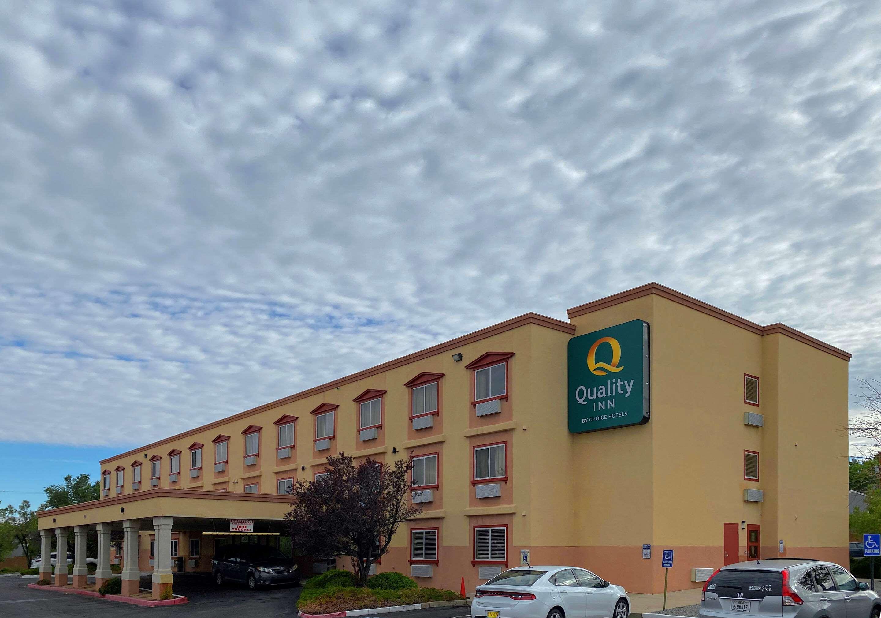 Quality Inn Albuquerque East I-40 Juan Tabo Exit Экстерьер фото